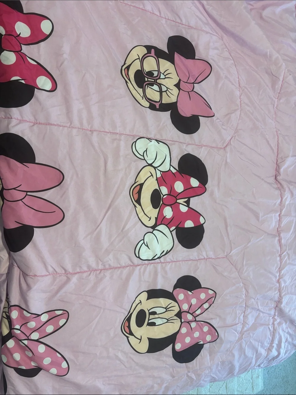Disney Pink Minnie Mouse Polka Dot Character Comforter set with pillowcase